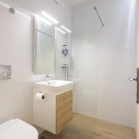 Laro - Modern&spacious