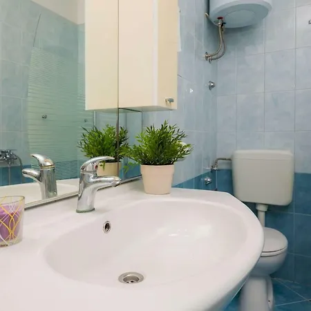 Laro - Modern&spacious Apartament *