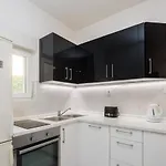 Laro - Modern&spacious سبليت