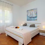 Laro - Modern&spacious